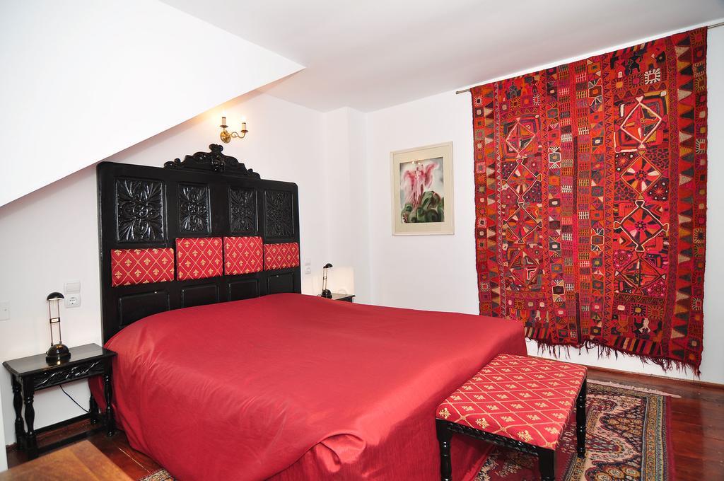 Bed & Breakfast Popamuseum Tarpesti Strada Muzeului Nr 28 Tîrpeşti Zewnętrze zdjęcie
